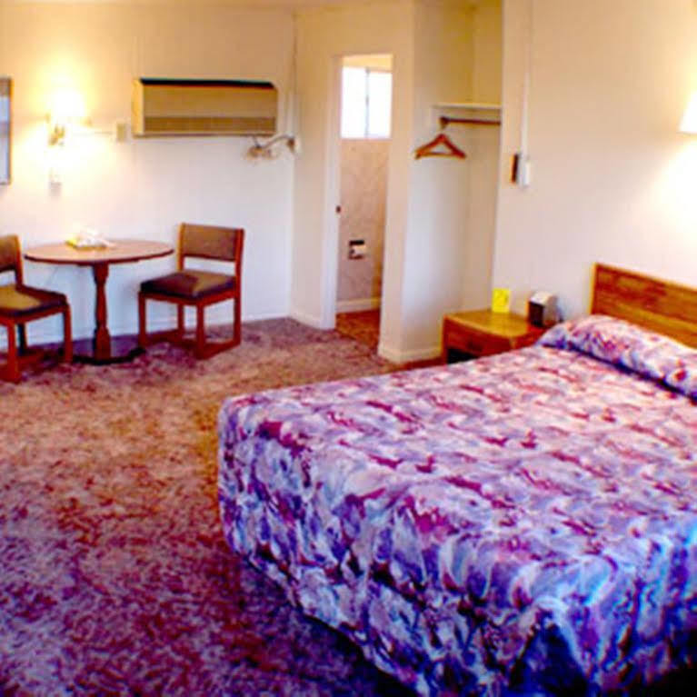 Golden Oak Inn לואיסטון מראה חיצוני תמונה